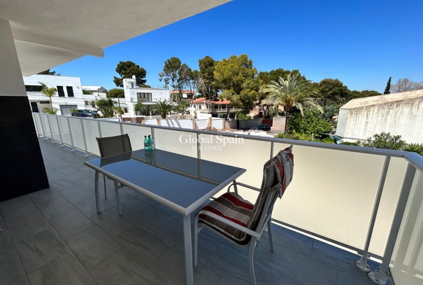 Wederverkoop - VILLA -
TORREVIEJA - LOS BALCONES - LOS ALTOS
