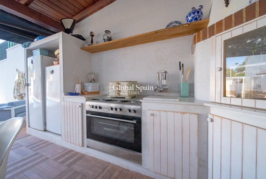 Wederverkoop - Villa -
TORREVIEJA - LOS BALCONES - LOS ALTOS