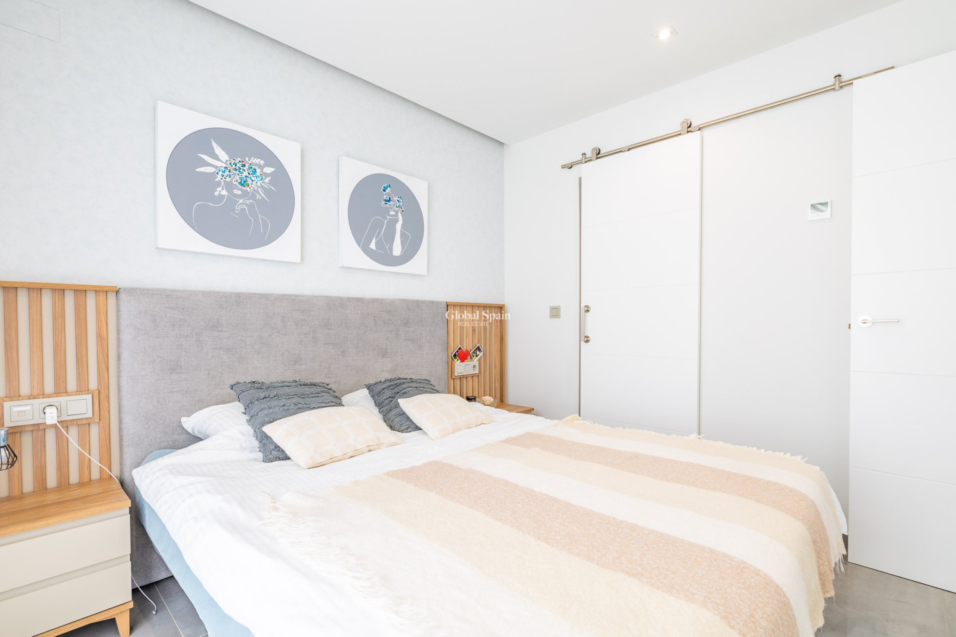 Wederverkoop - Villa -
TORREVIEJA - LOS BALCONES - LOS ALTOS