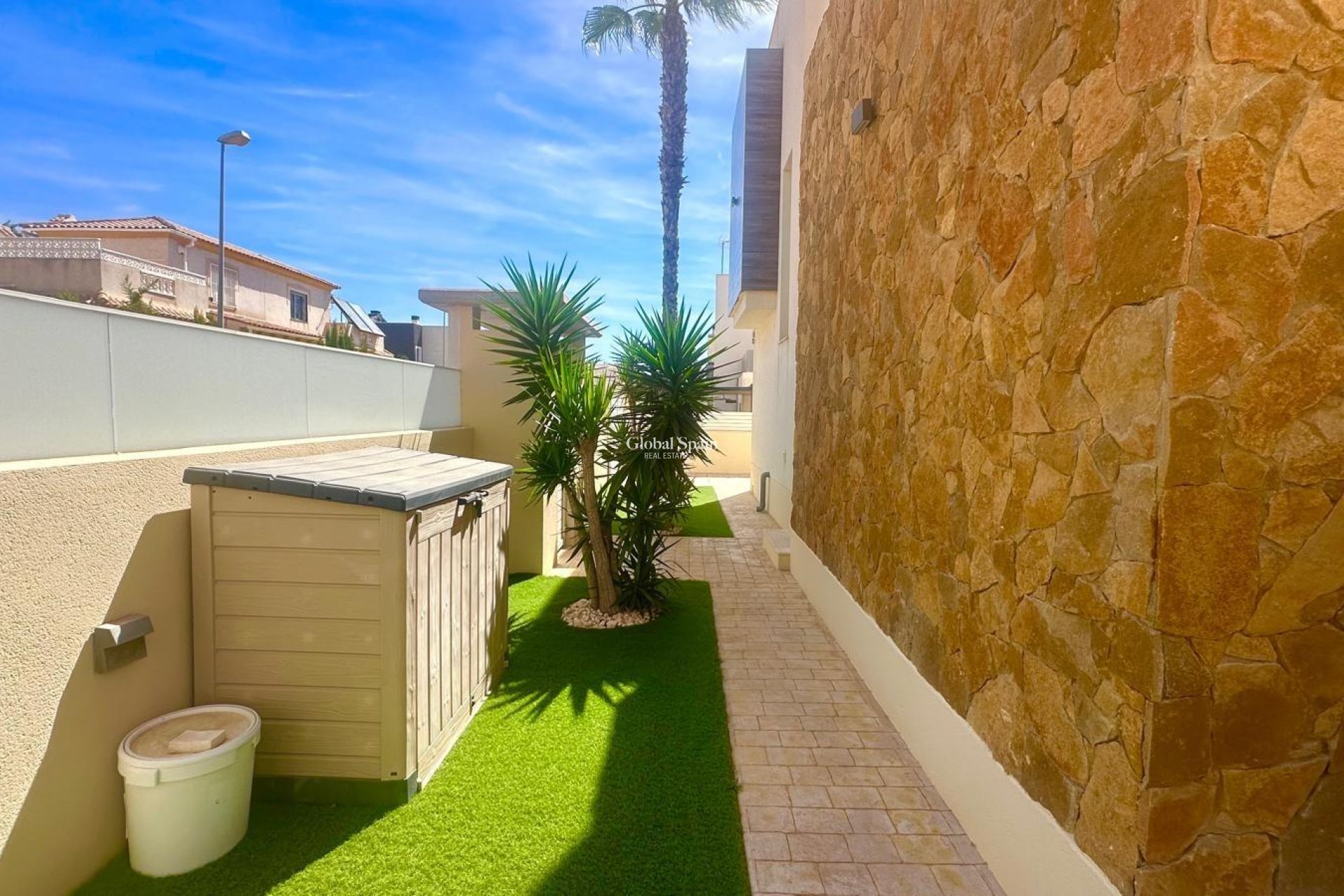 Wederverkoop - VILLA -
TORREVIEJA - Miramar - Torre Del Moro