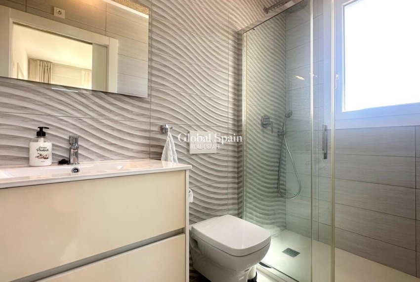 Wederverkoop - VILLA -
TORREVIEJA - Miramar - Torre Del Moro