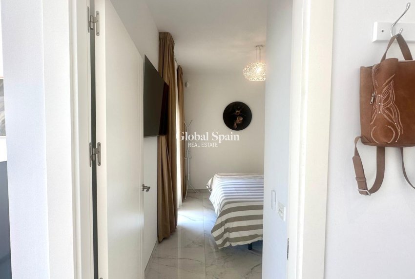 Wederverkoop - VILLA -
TORREVIEJA - Miramar - Torre Del Moro