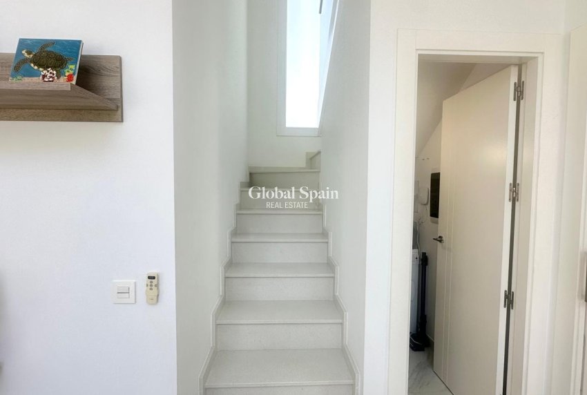 Wederverkoop - VILLA -
TORREVIEJA - Miramar - Torre Del Moro