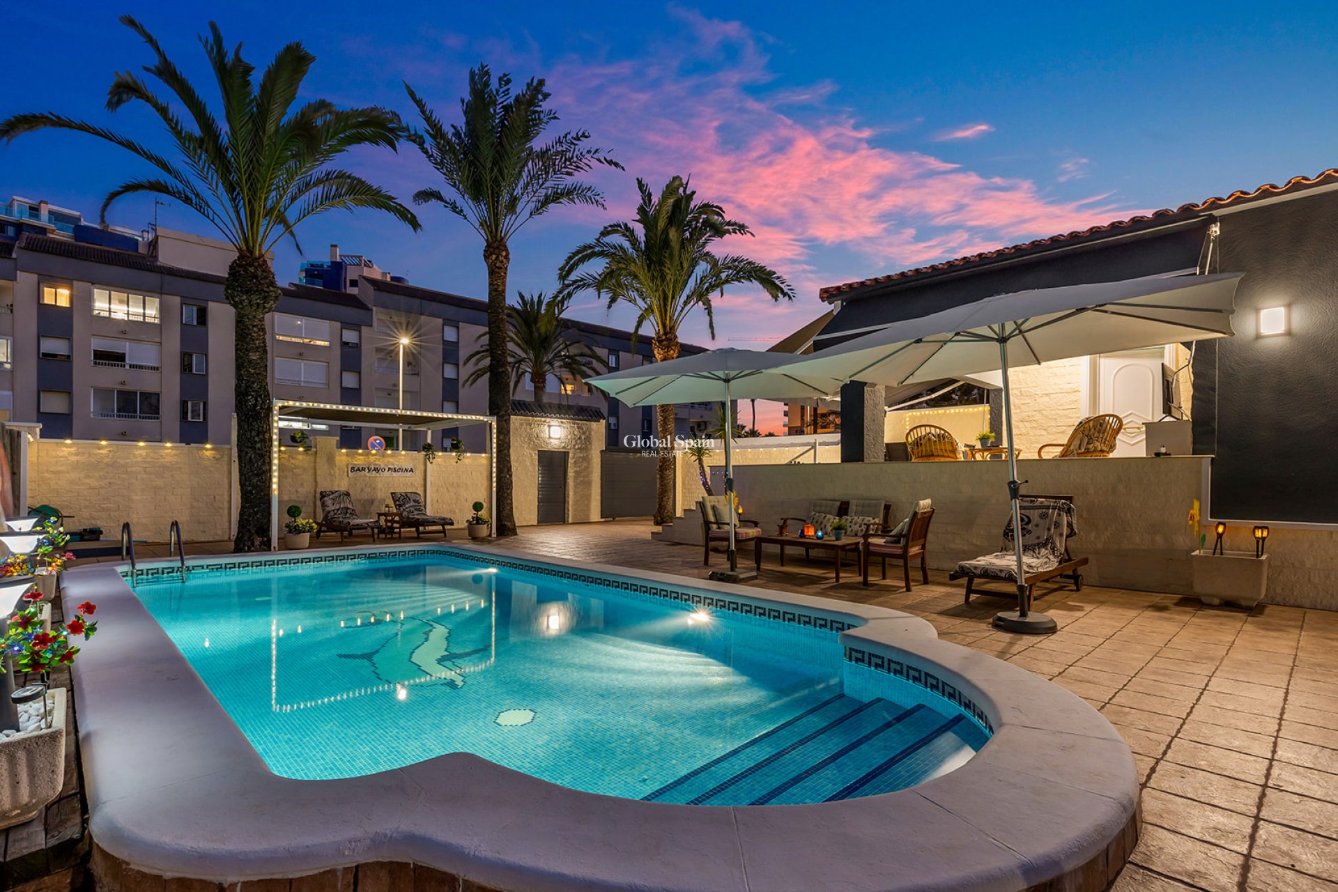 Wederverkoop - Villa -
TORREVIEJA - Rocio del Mar