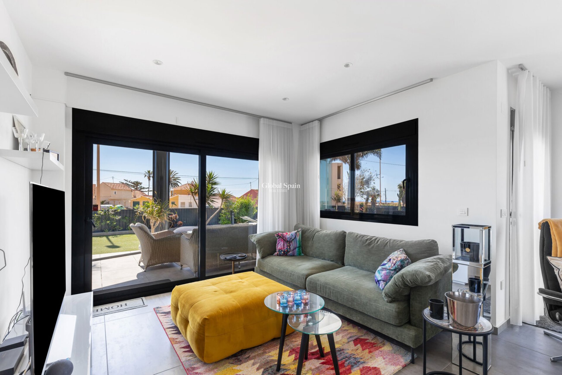 Wederverkoop - VILLA -
TORREVIEJA - Rosaleda