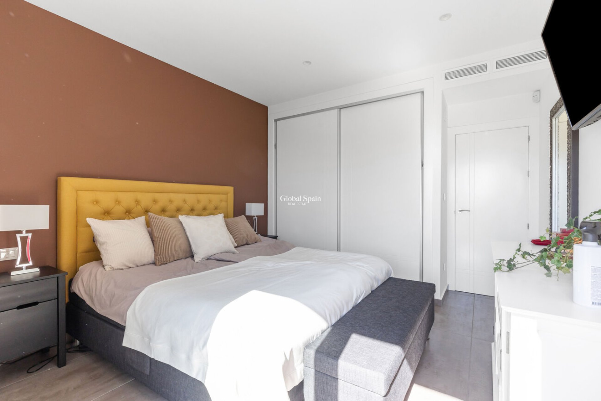 Wederverkoop - VILLA -
TORREVIEJA - Rosaleda