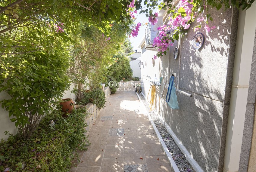 Wederverkoop - Villa -
TORREVIEJA - San Luis