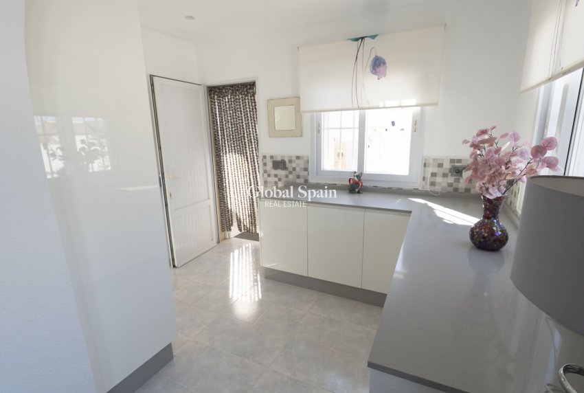 Wederverkoop - Villa -
TORREVIEJA - San Luis