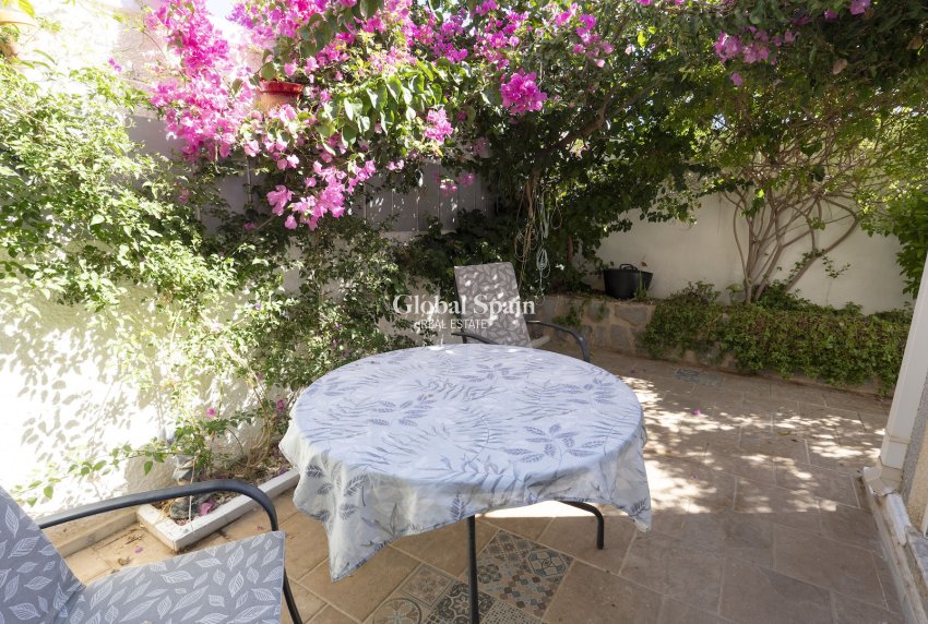 Wederverkoop - VILLA -
TORREVIEJA - San Luis