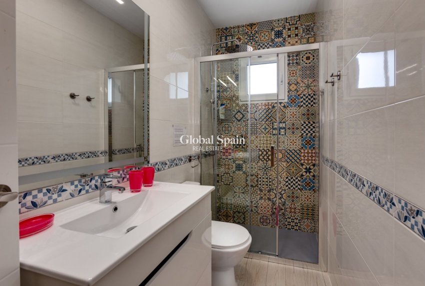 Wederverkoop - VILLA -
TORREVIEJA - San Luis