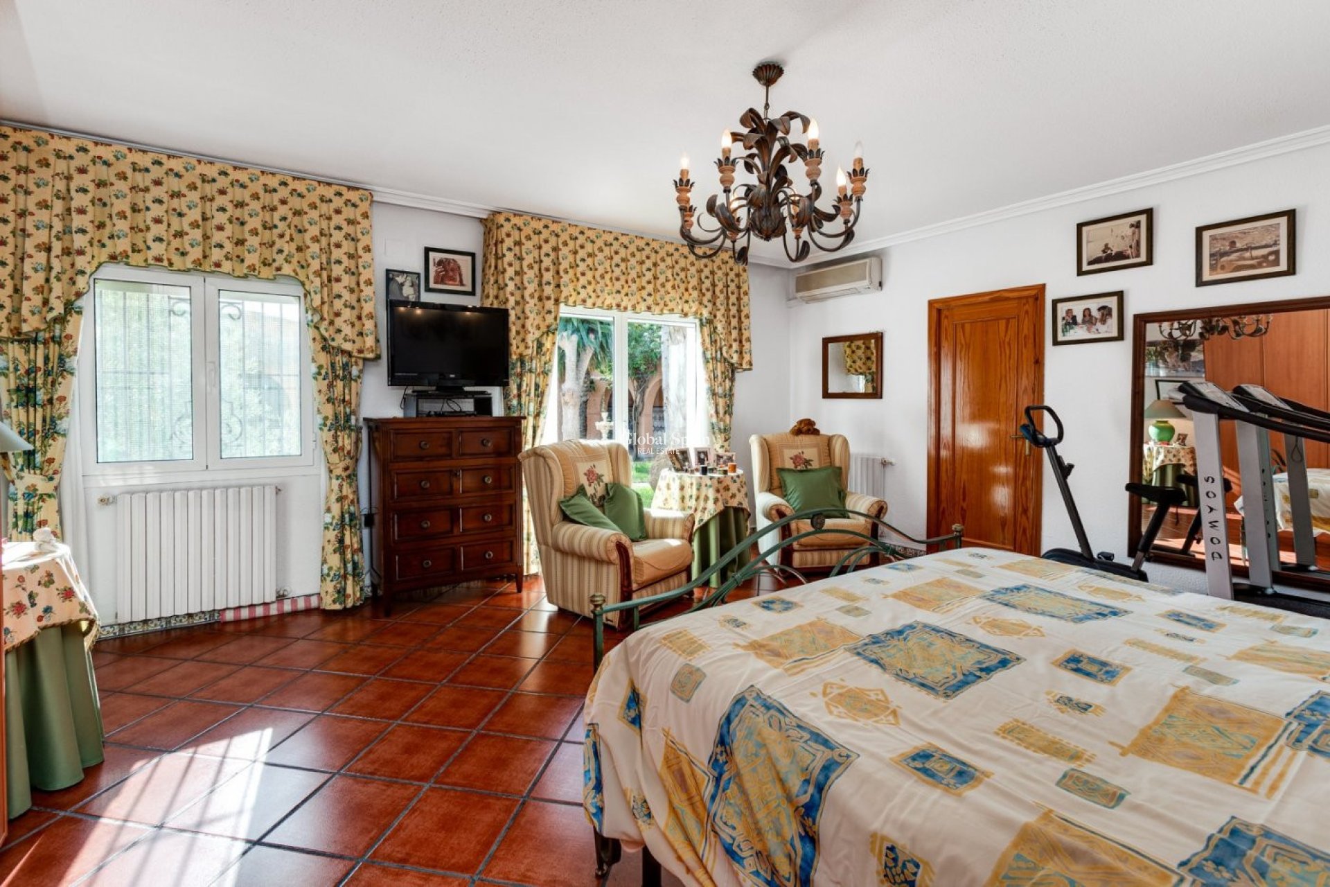 Wederverkoop - VILLA -
TORREVIEJA - San Luis