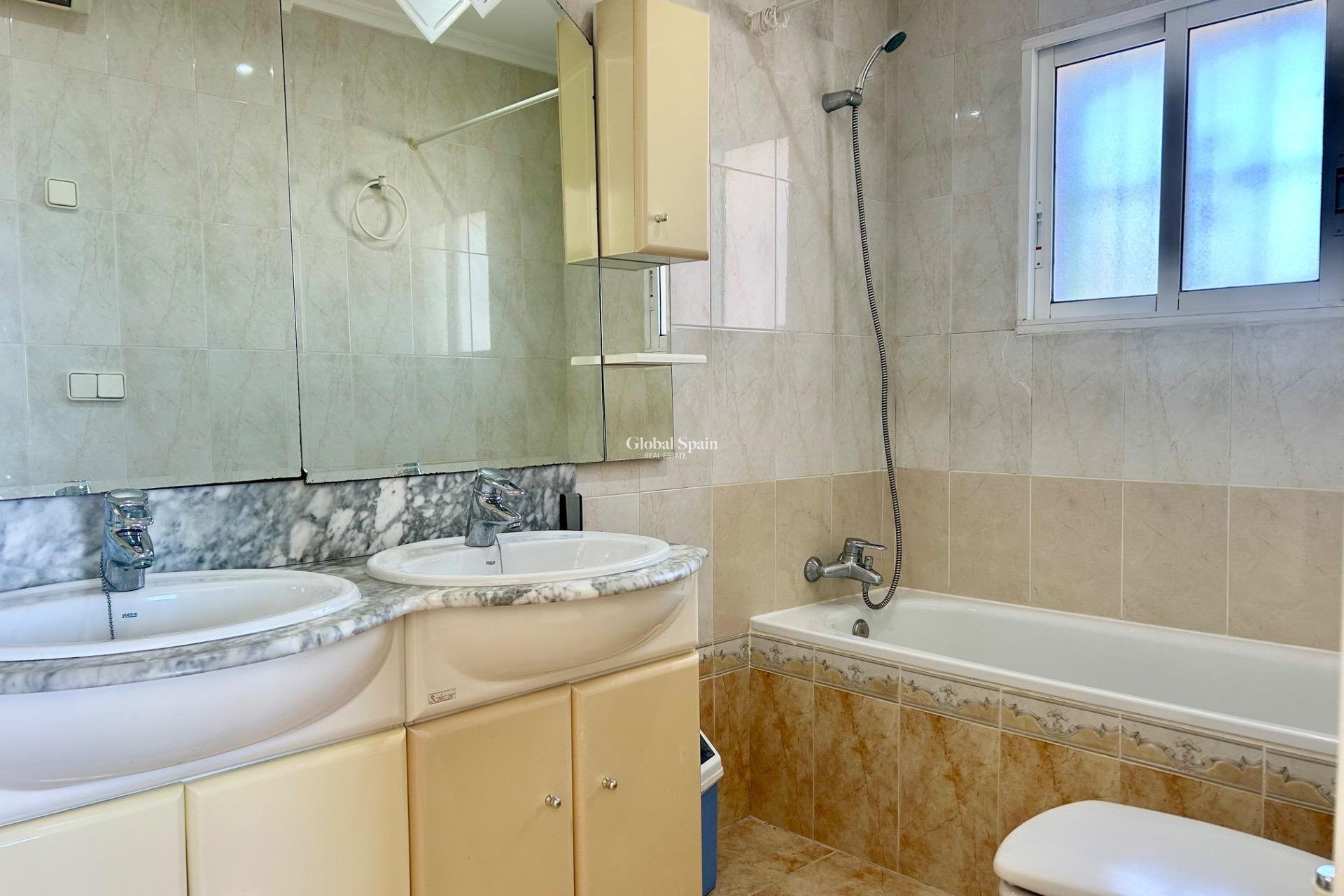 Wederverkoop - VILLA -
TORREVIEJA - San Luis