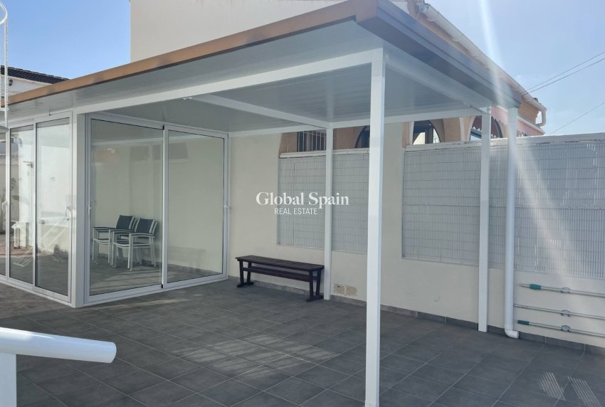 Wederverkoop - Villa -
TORREVIEJA - San Luis