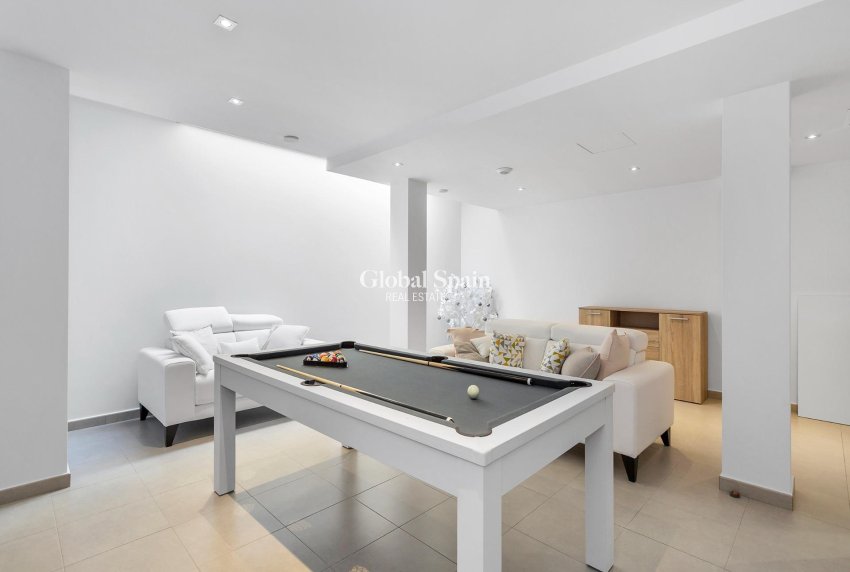 Wederverkoop - Villa -
TORREVIEJA - Sector 25