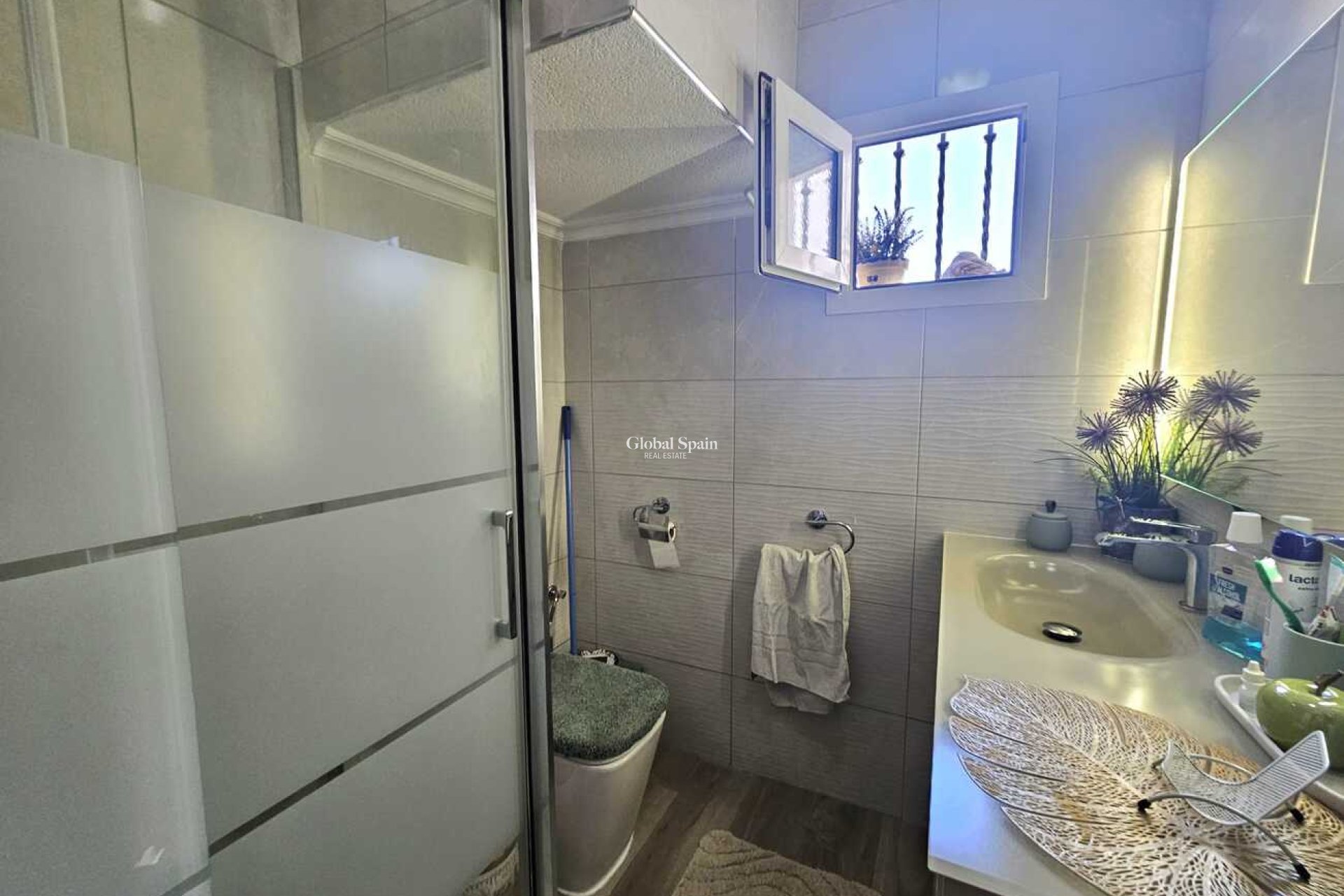 Wederverkoop - VILLA -
TORREVIEJA - Torre del Moro