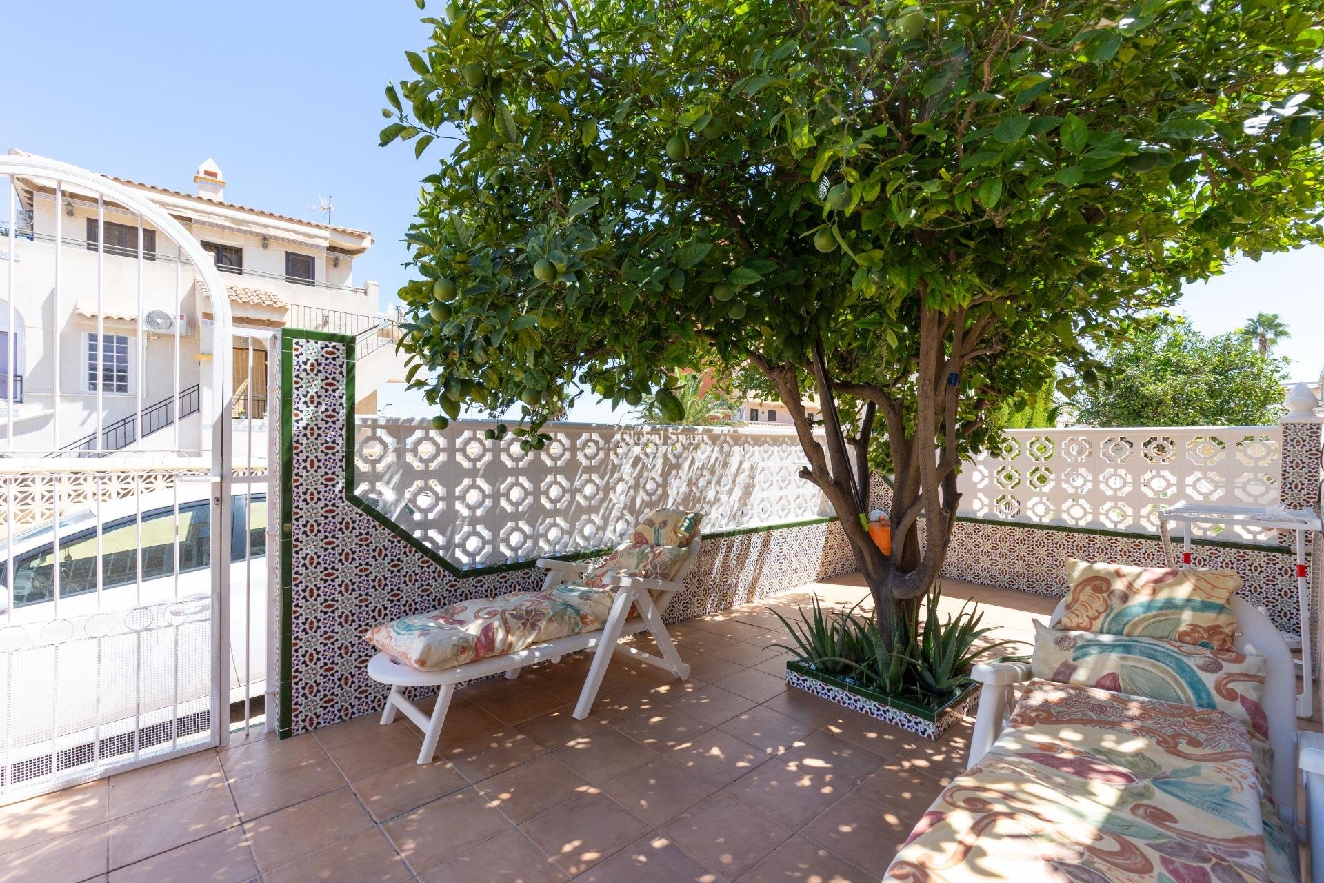 Wederverkoop - Villa -
TORREVIEJA - Torreblanca