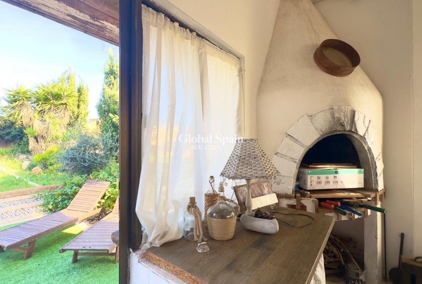 Wederverkoop - VILLA -
TORREVIEJA - Torreblanca