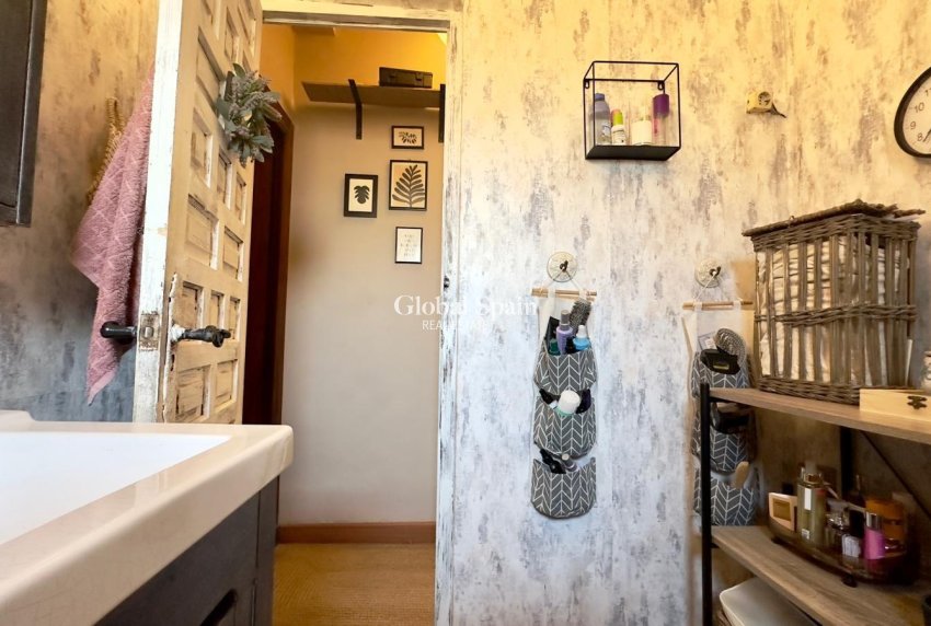 Wederverkoop - VILLA -
TORREVIEJA - Torreblanca