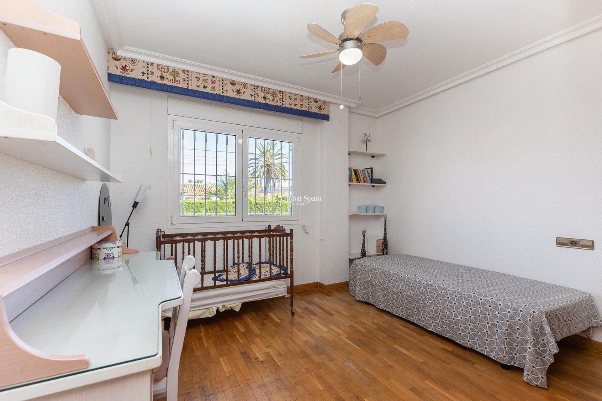 Wederverkoop - Villa -
TORREVIEJA - Torreta florida