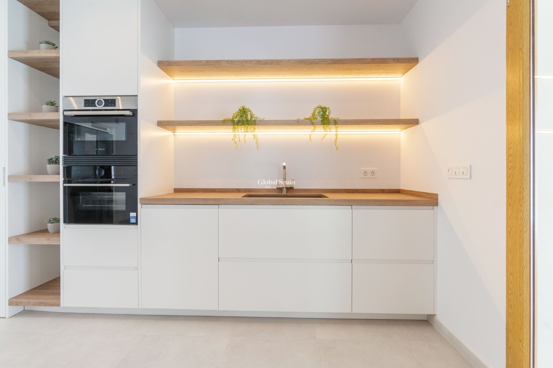 Wederverkoop - Villa -
TORREVIEJA - Torreta Florida