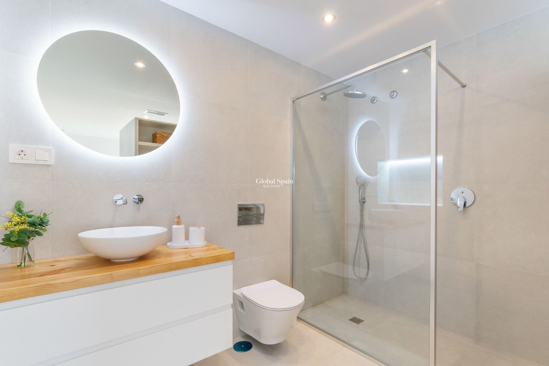 Wederverkoop - Villa -
TORREVIEJA - Torreta Florida