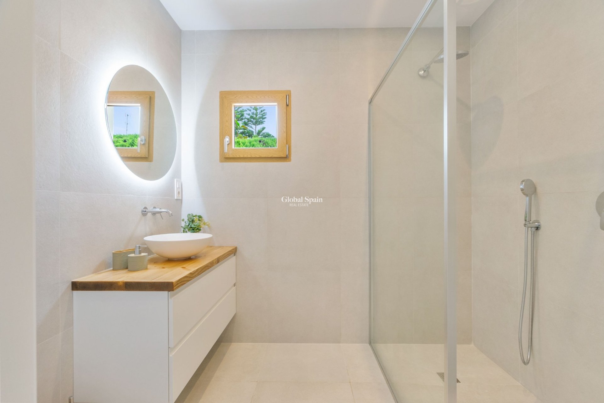 Wederverkoop - Villa -
TORREVIEJA - Torreta Florida