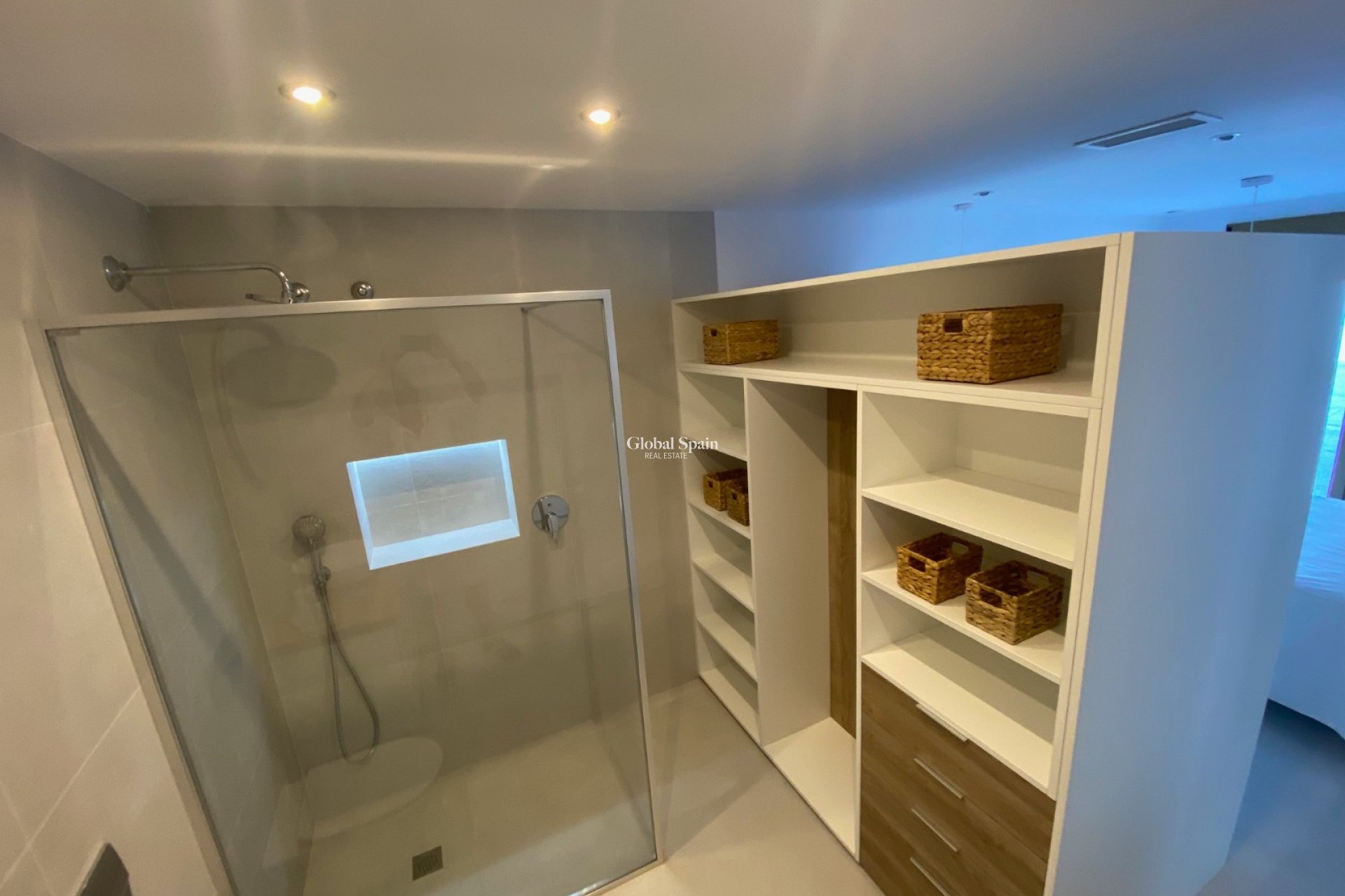 Wederverkoop - Villa -
TORREVIEJA - Torreta Florida