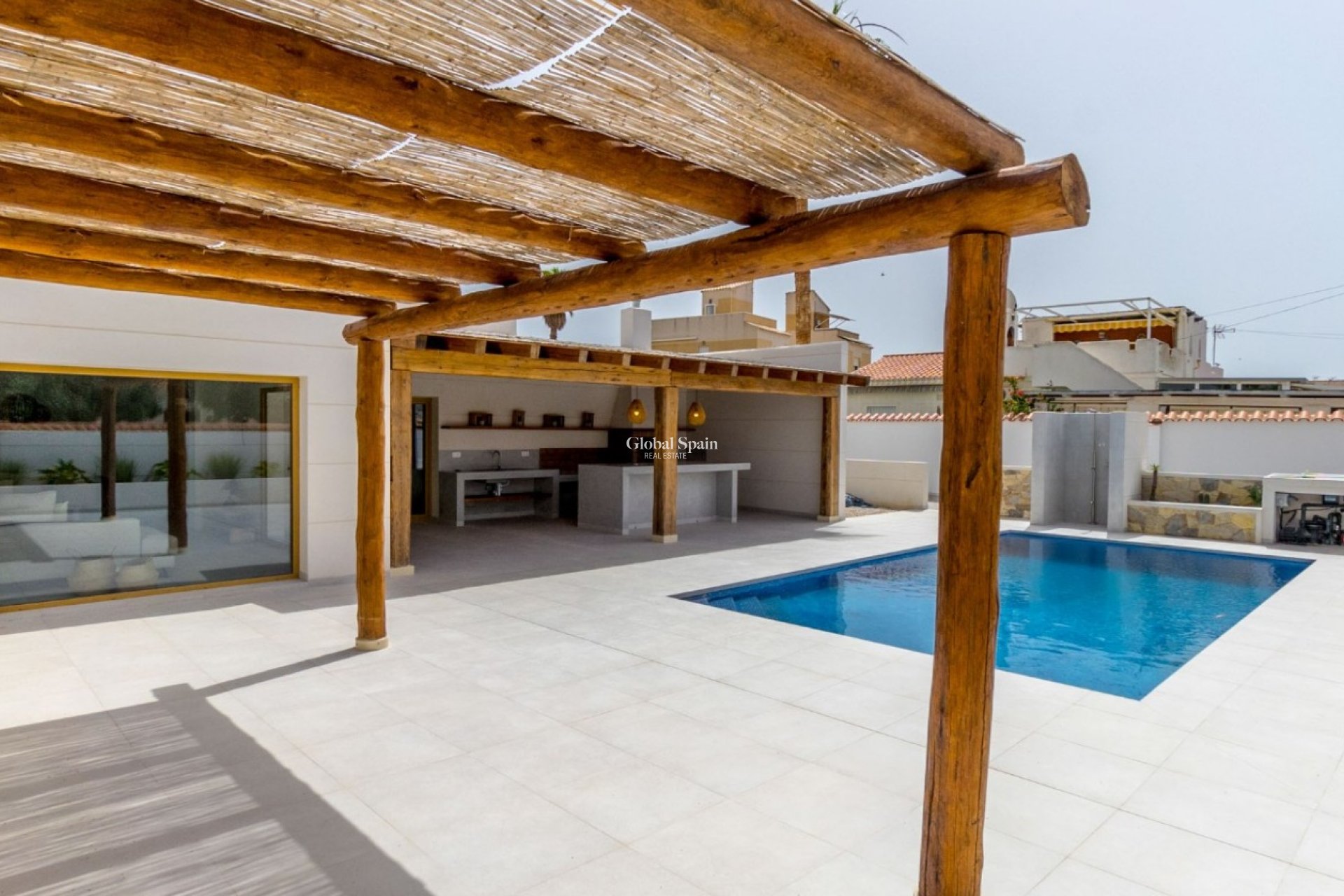 Wederverkoop - Villa -
TORREVIEJA - Torreta Florida