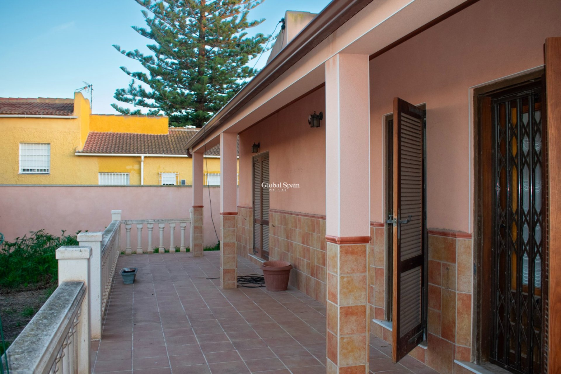 Wederverkoop - VILLA -
TORREVIEJA - Torrevieja