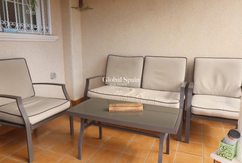 Wederverkoop - VILLA -
VILLAMARTÍN - Costa Blanca