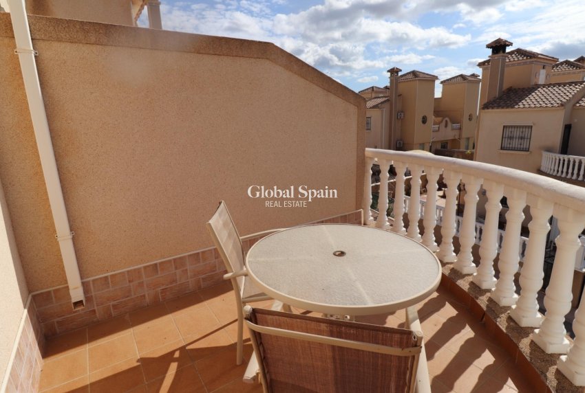 Wederverkoop - VILLA -
VILLAMARTÍN - Costa Blanca