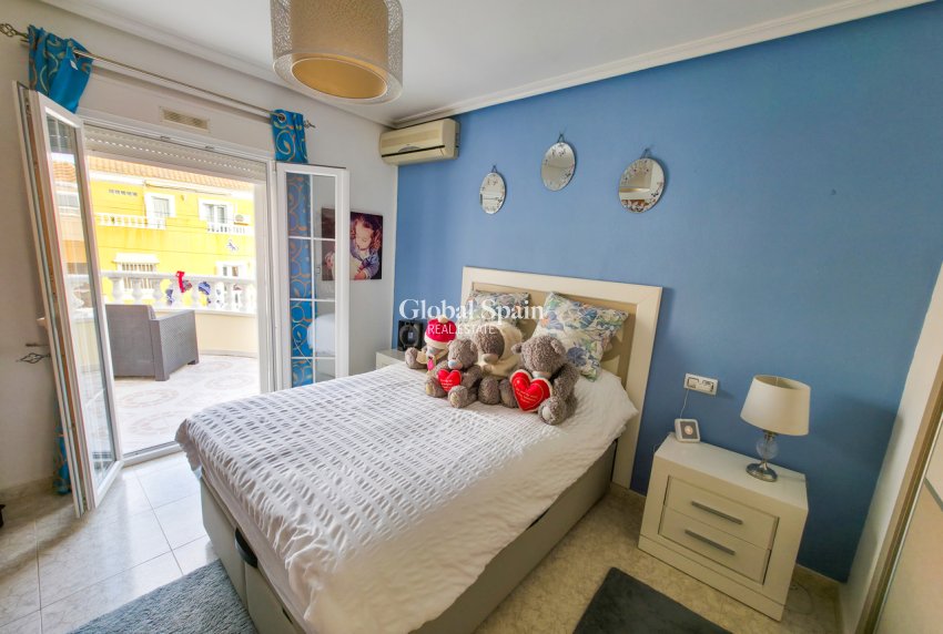 Wederverkoop - VILLA -
VILLAMARTÍN - Costa Blanca