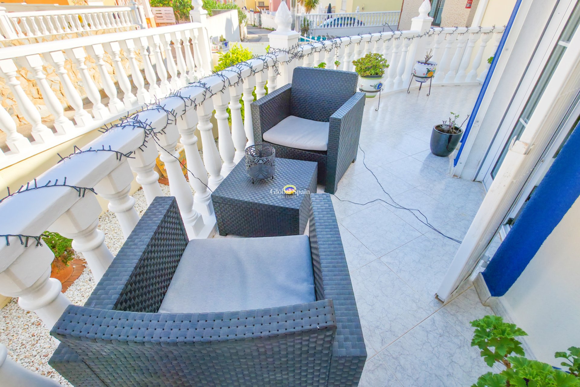 Wederverkoop - VILLA -
VILLAMARTÍN - Costa Blanca