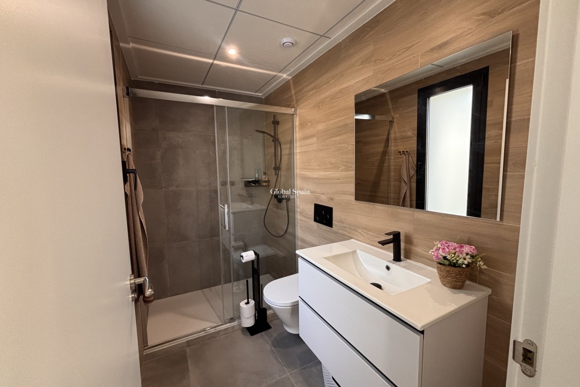 Wederverkoop - VILLA -
VILLAMARTÍN - Costa Blanca