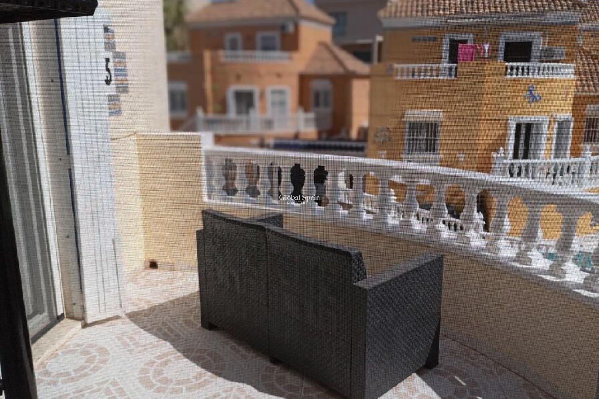 Wederverkoop - VILLA -
VILLAMARTÍN - Costa Blanca