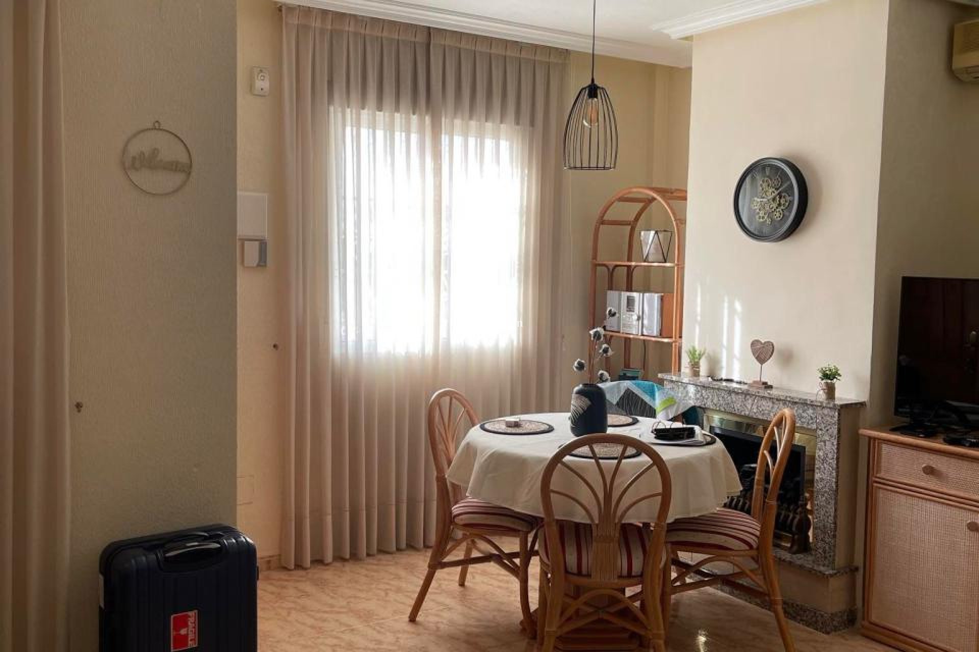 Wederverkoop - VILLA -
VILLAMARTÍN - Costa Blanca