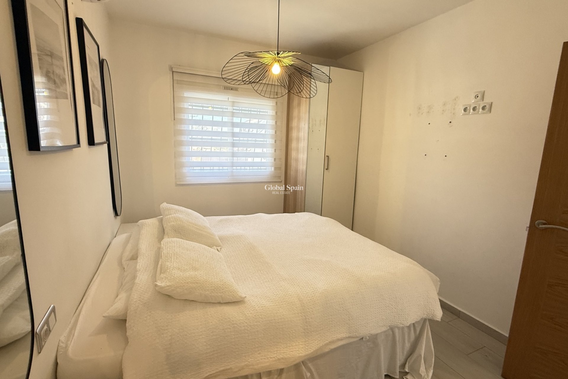 Wederverkoop - VILLA -
VILLAMARTÍN - Costa Blanca