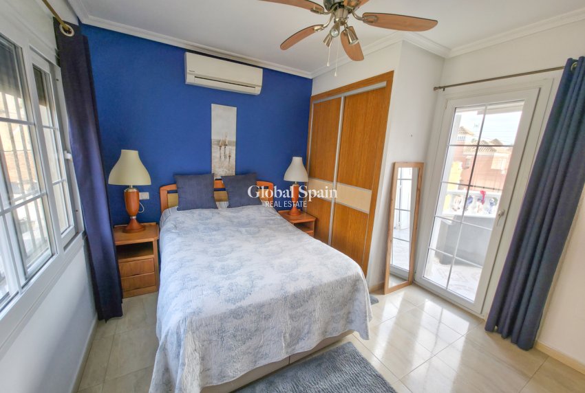 Wederverkoop - VILLA -
VILLAMARTÍN - Costa Blanca