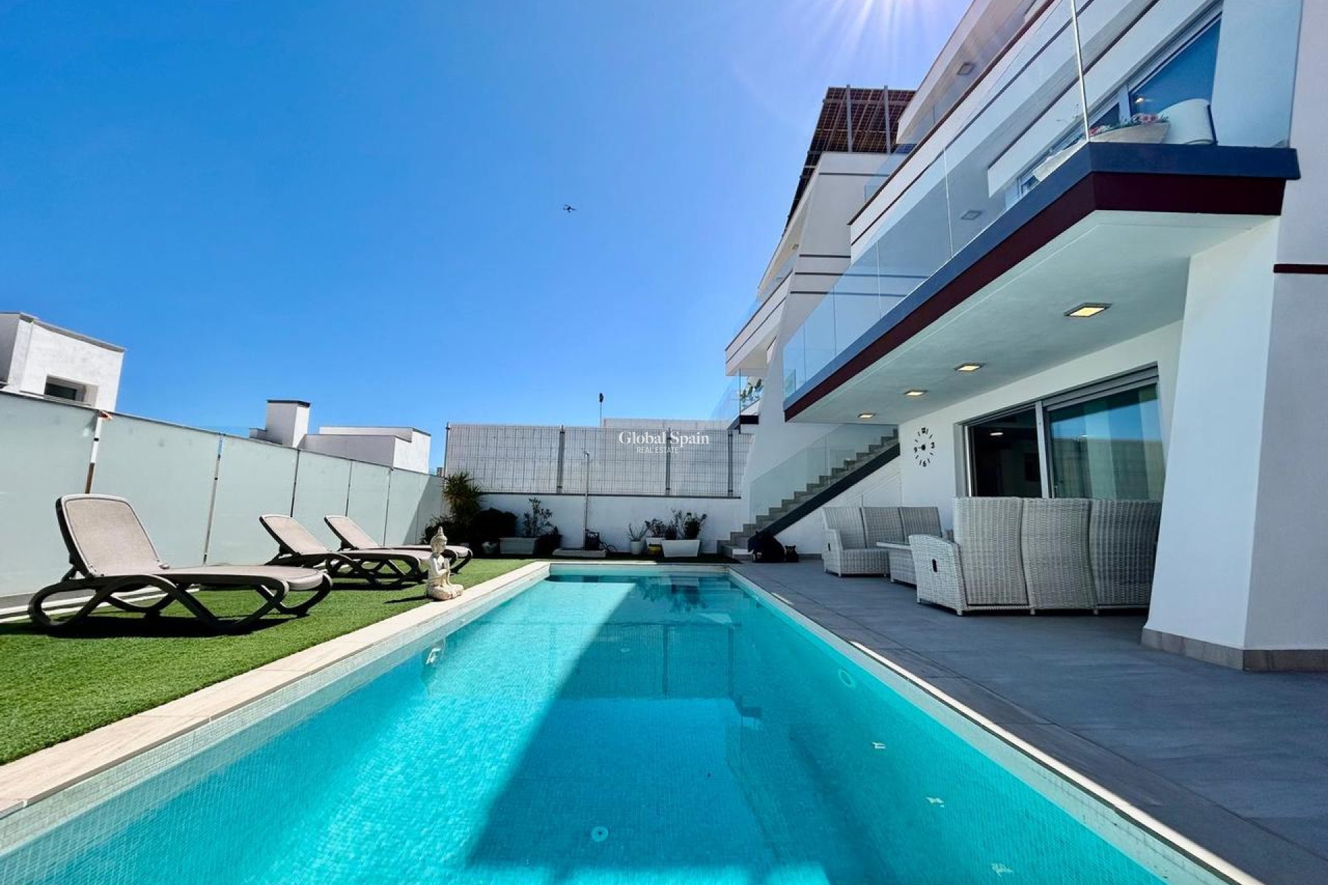 Wederverkoop - VILLA -
VILLAMARTÍN - Costa Blanca