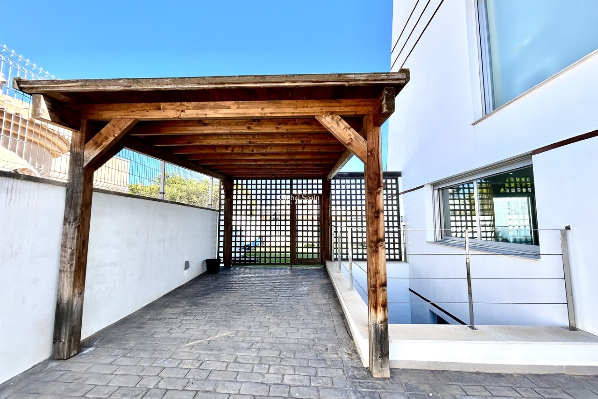 Wederverkoop - VILLA -
VILLAMARTÍN - Costa Blanca