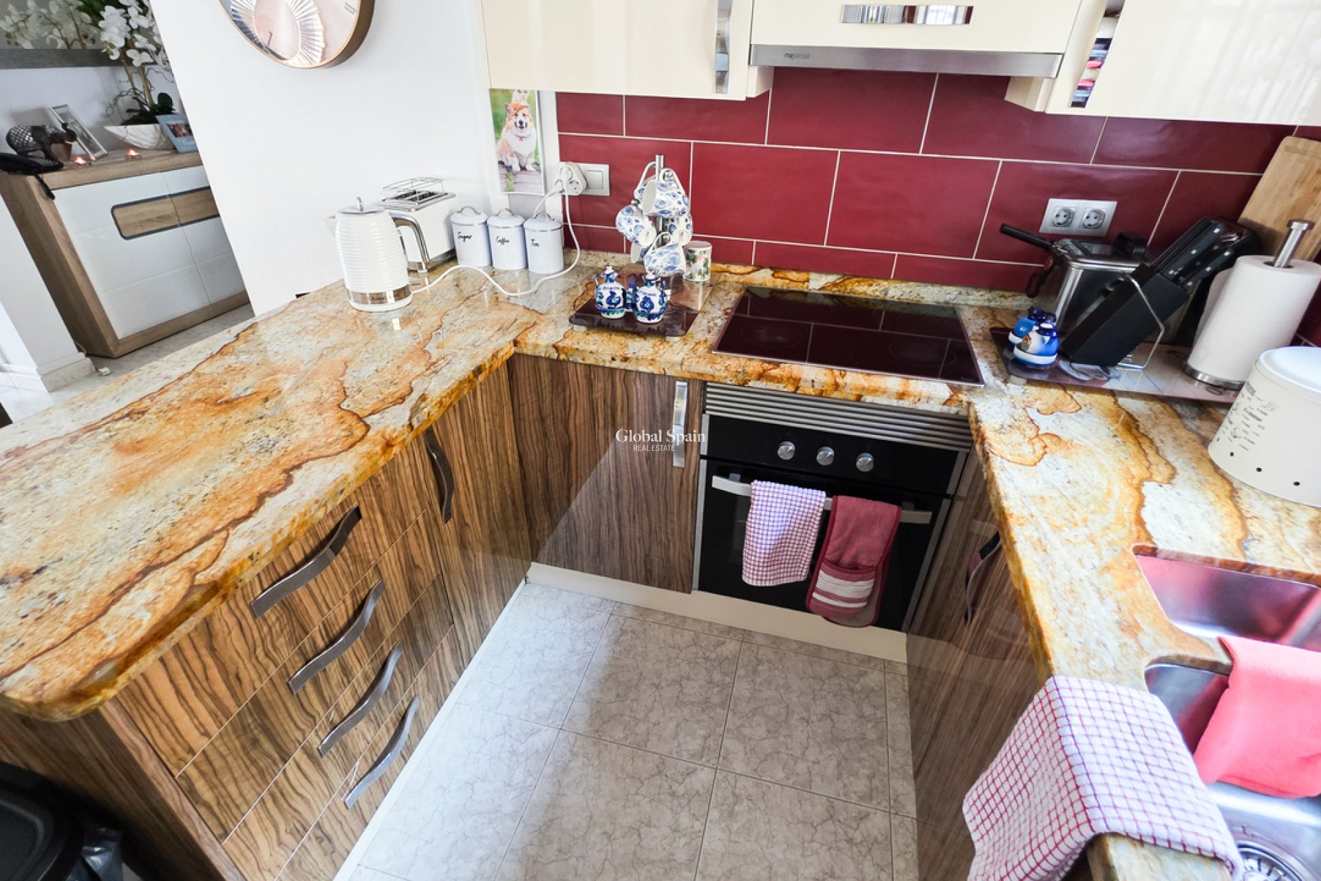Wederverkoop - VILLA -
VILLAMARTÍN - Costa Blanca