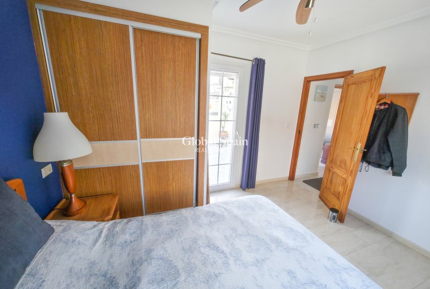 Wederverkoop - VILLA -
VILLAMARTÍN - Costa Blanca