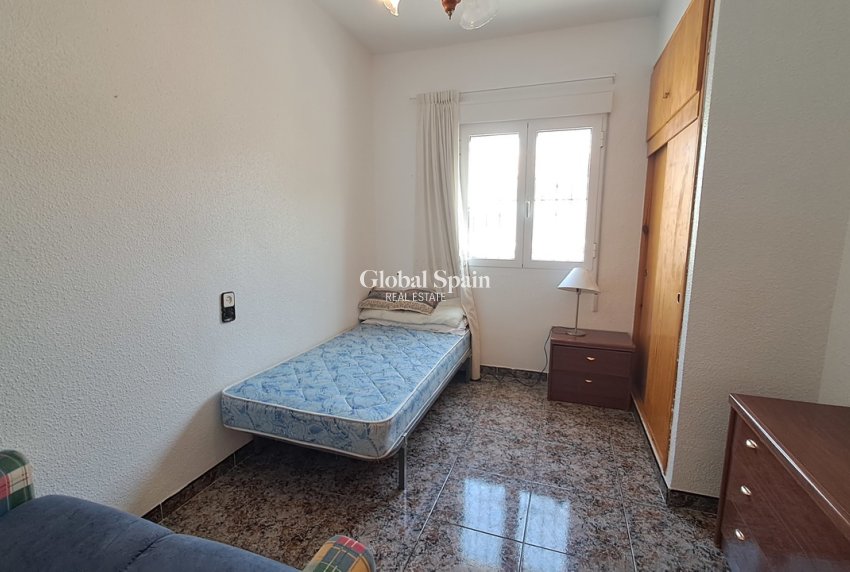 Wederverkoop - VILLA -
VILLAMARTÍN - Costa Blanca
