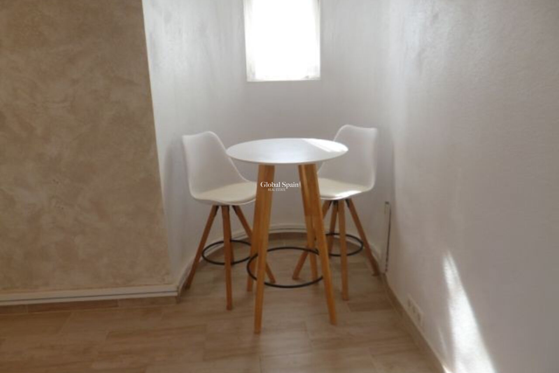 Wederverkoop - VILLA -
VILLAMARTÍN - Costa Blanca