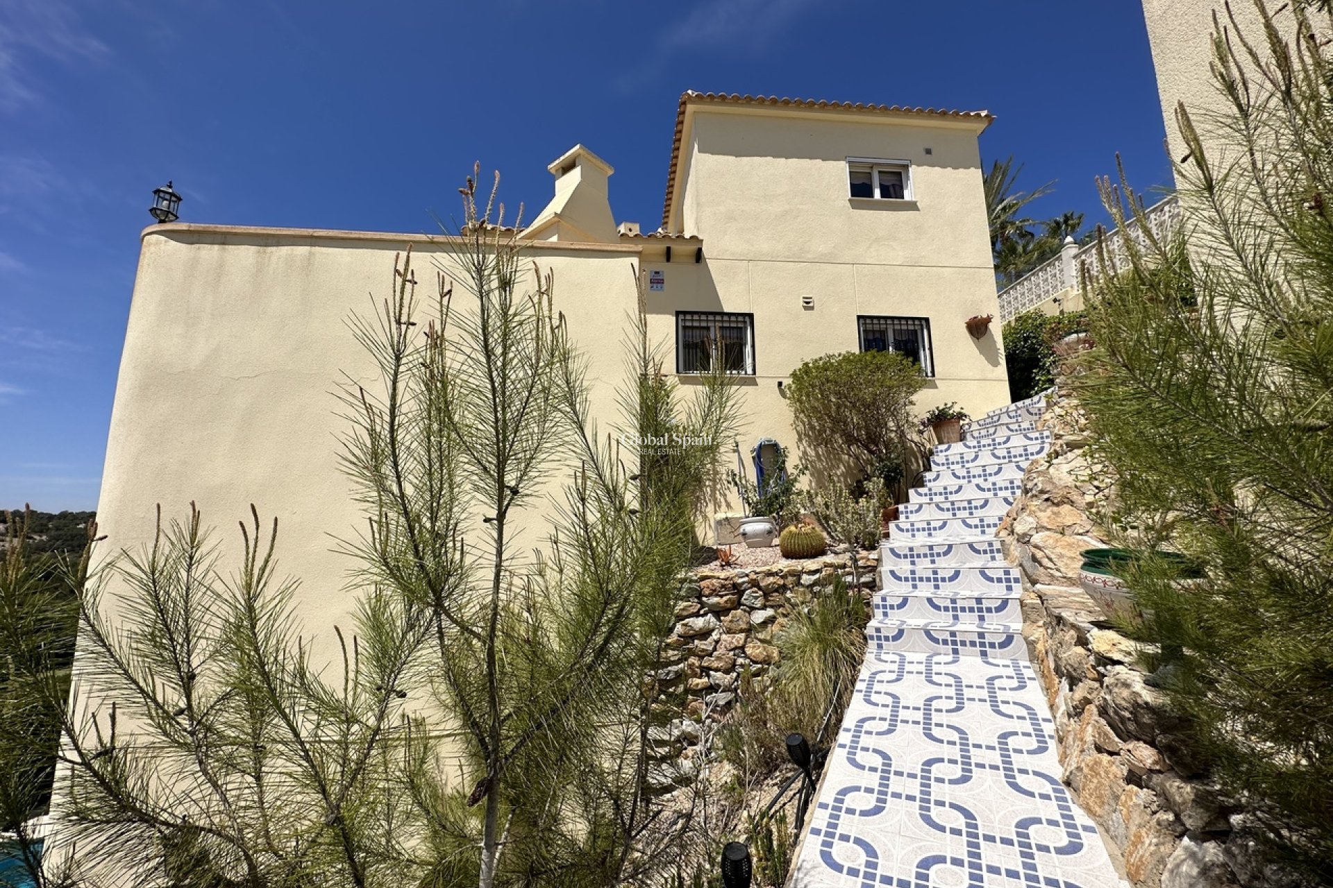 Wederverkoop - VILLA -
VILLAMARTÍN - Costa Blanca