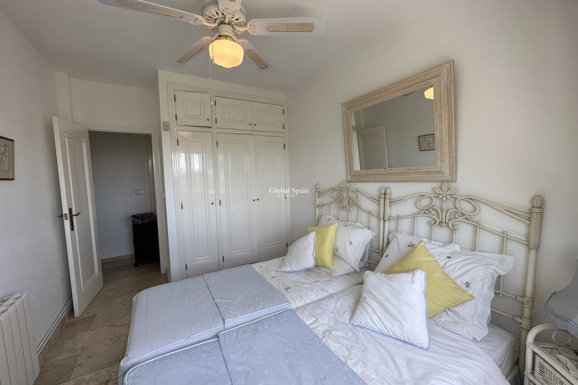 Wederverkoop - VILLA -
VILLAMARTÍN - Costa Blanca