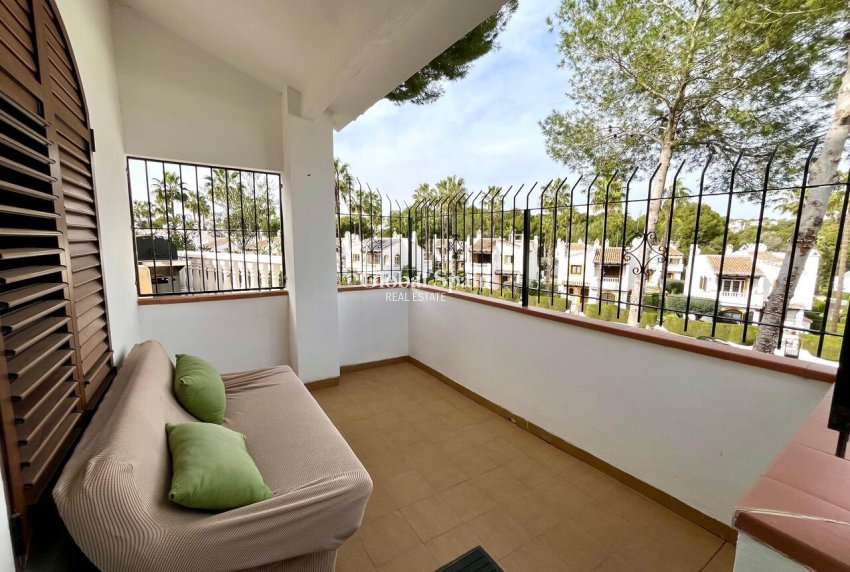 Wederverkoop - VILLA -
VILLAMARTÍN - Costa Blanca