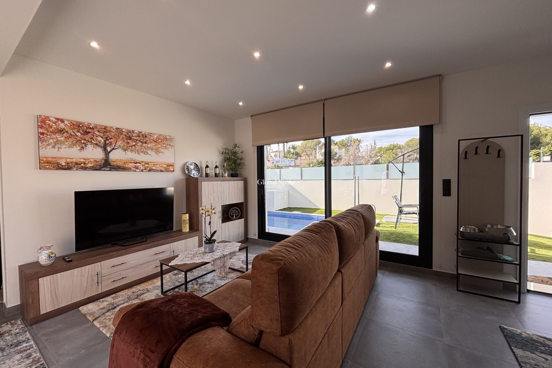 Wederverkoop - VILLA -
VILLAMARTÍN - Costa Blanca