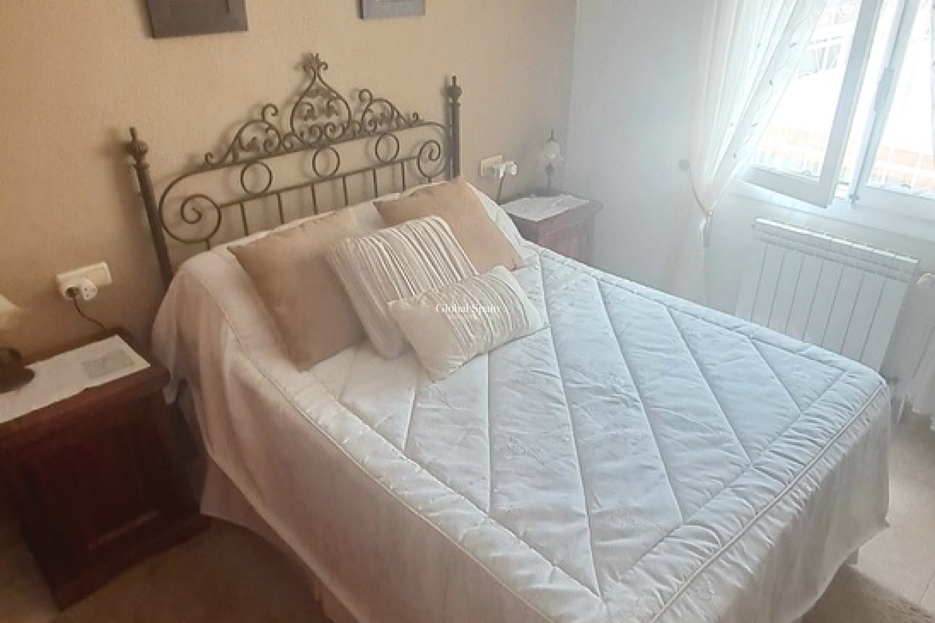 Wederverkoop - VILLA -
VILLAMARTÍN - Costa Blanca