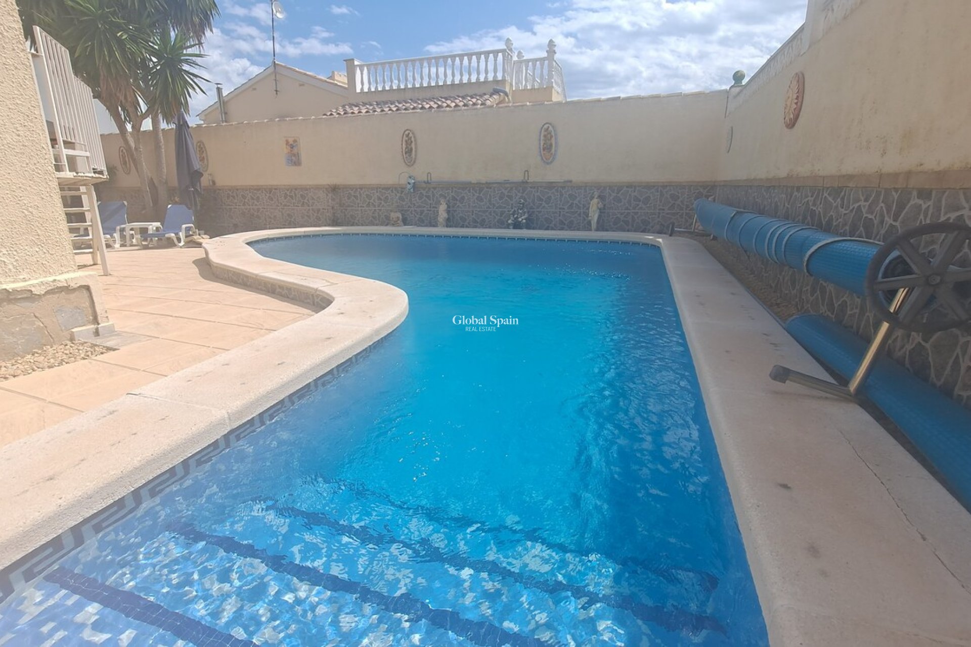 Wederverkoop - VILLA -
VILLAMARTÍN - Costa Blanca